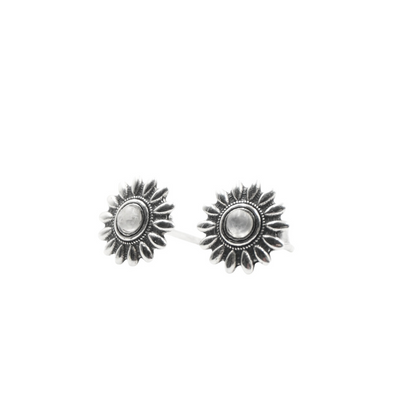 JURIKO EARRINGS SILVER & MOONSTONE FLOWER STUDS