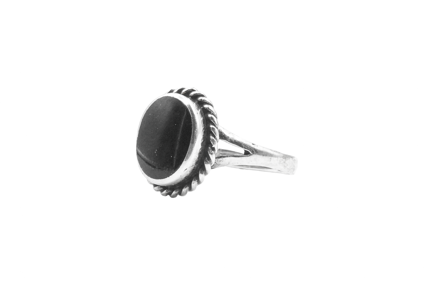 XURAWE RING BLACK ONYX RING