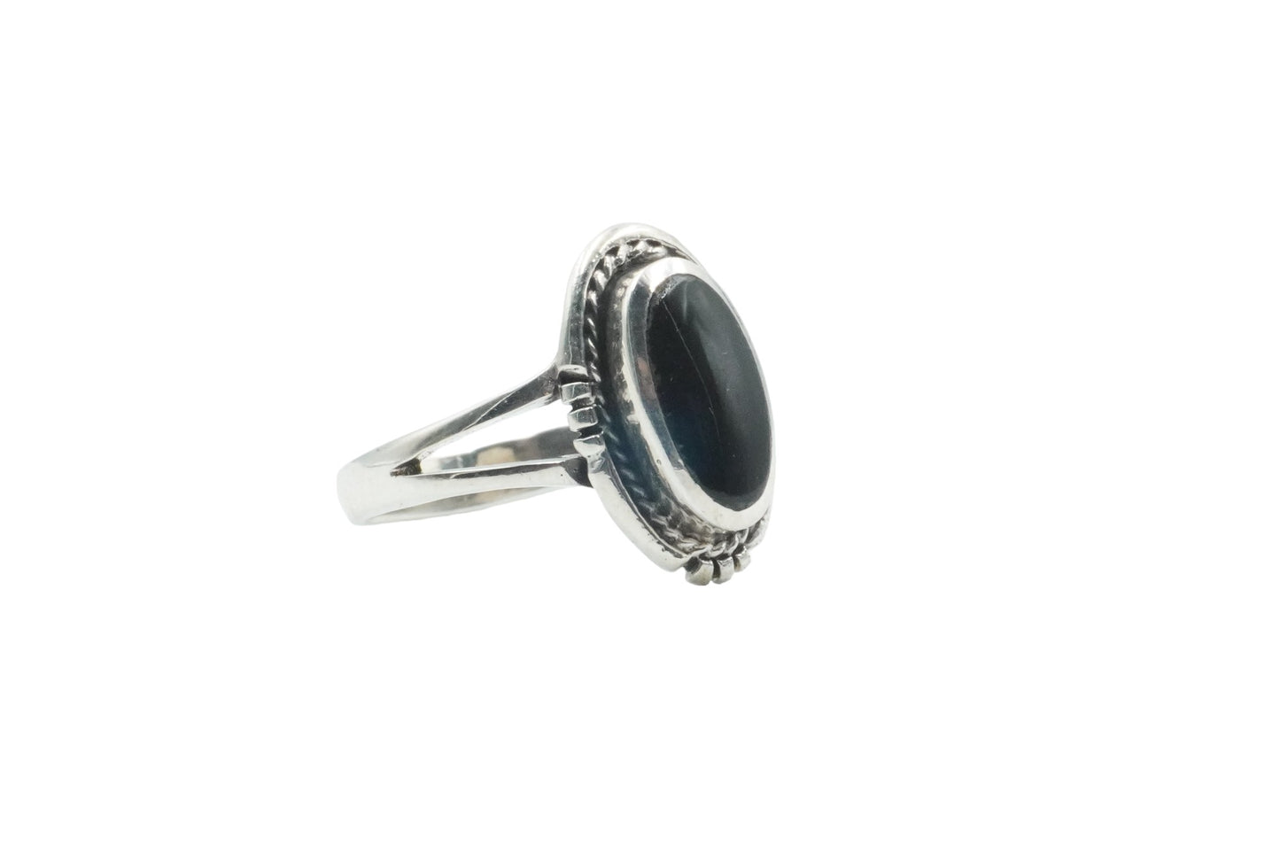 HMU RING OVAL BLACK ONYX RING