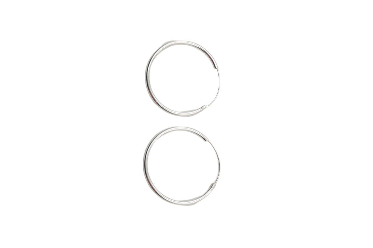 SAK 25 EARRINGS SILVER HOOPS 25 MM