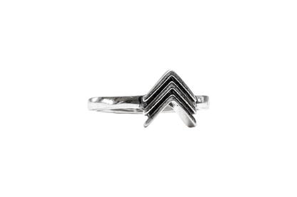 TZEK RING SILVER ARROW