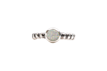 RUDIKU RING WHITE OPAL RING