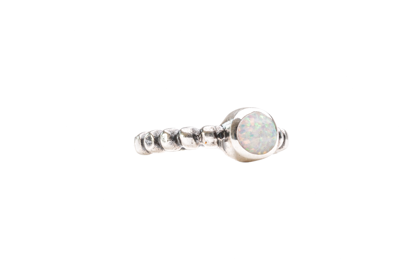 RUDIKU RING WHITE OPAL RING